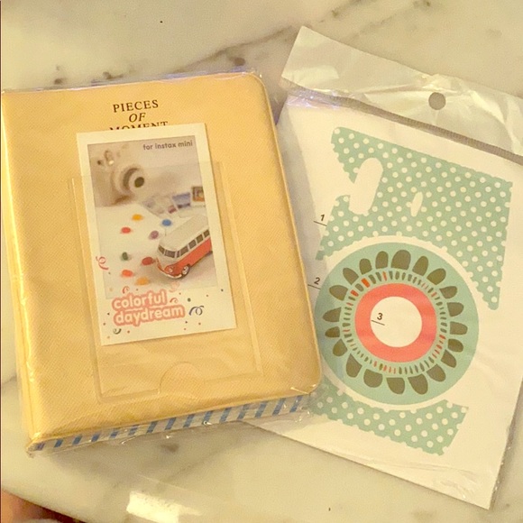 Instax Mini Accessory Bundle - Picture 1 of 2